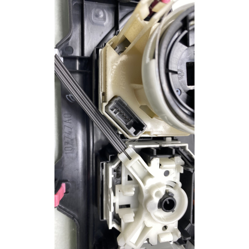 Commande chauffage TOYOTA YARIS 3 Photo n°4