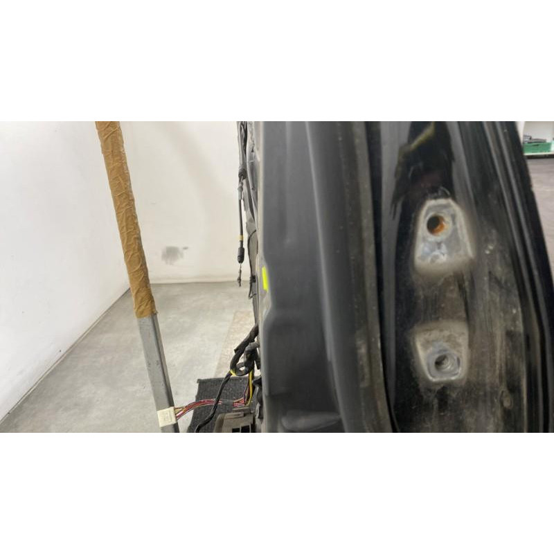 Porte arriere gauche PEUGEOT 4007 Photo n°6