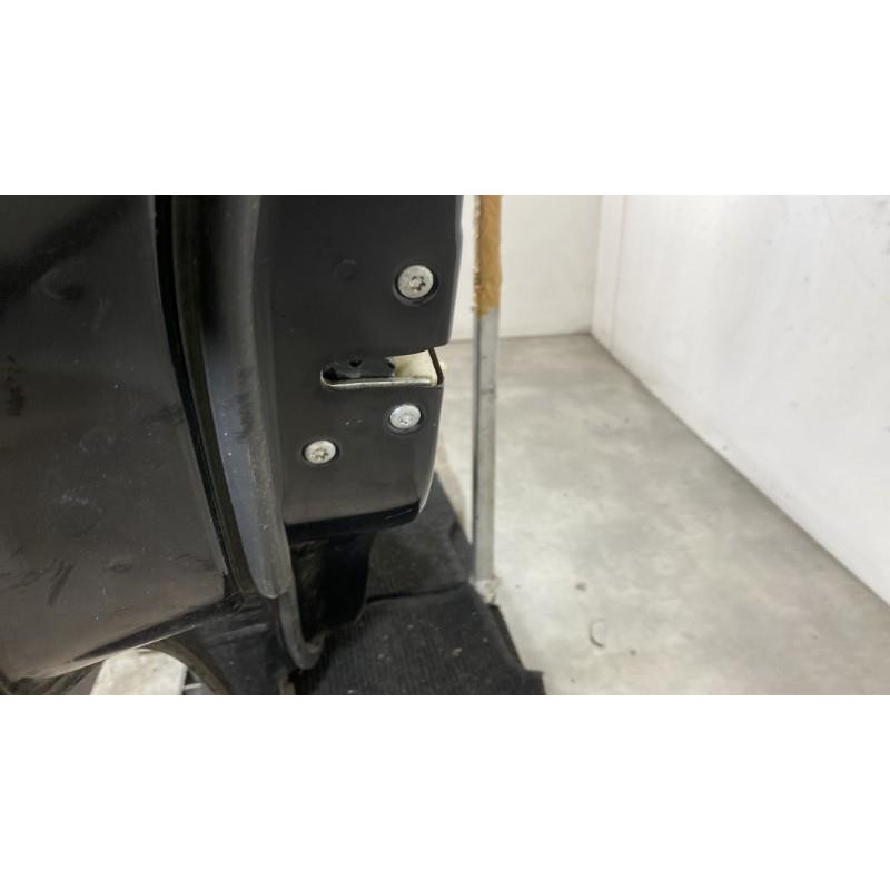 Porte arriere gauche PEUGEOT 4007 Photo n°8