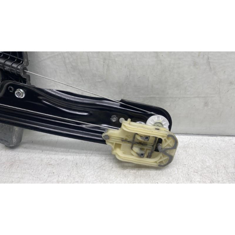 Leve vitre electrique avant gauche CITROEN C3 AIRCROSS Photo n°4