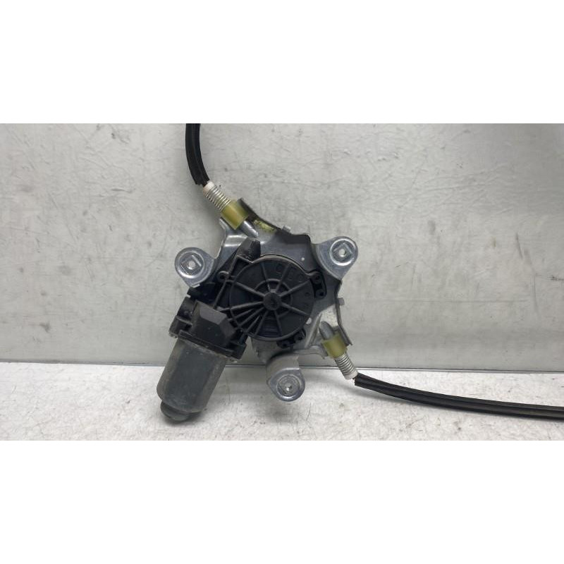 Leve vitre electrique avant gauche RENAULT TWINGO 2 Photo n°3