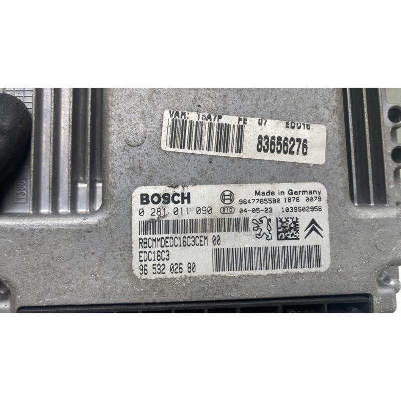 Calculateur moteur PEUGEOT 307 Photo n°4