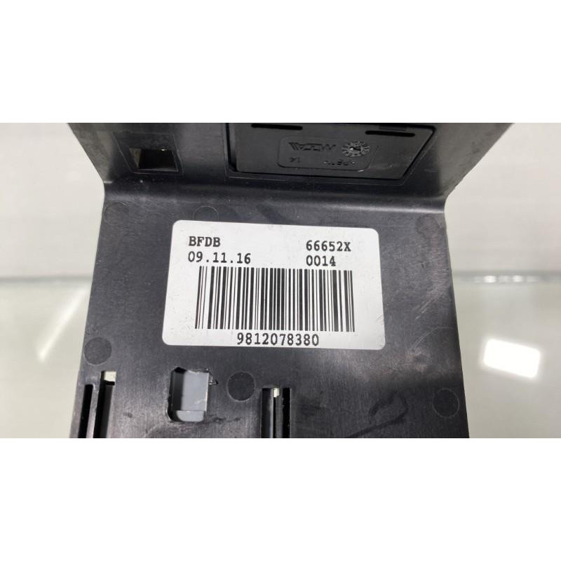 Porte fusible PEUGEOT PARTNER 2 Photo n°3