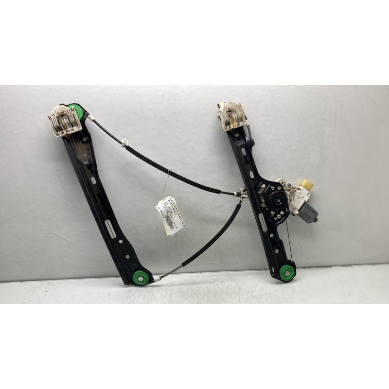 Leve vitre electrique avant droit BMW SERIE 1 E87 Photo n°1
