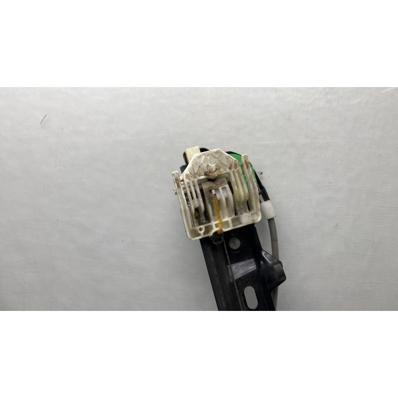 Leve vitre electrique avant droit BMW SERIE 1 E87 Photo n°3