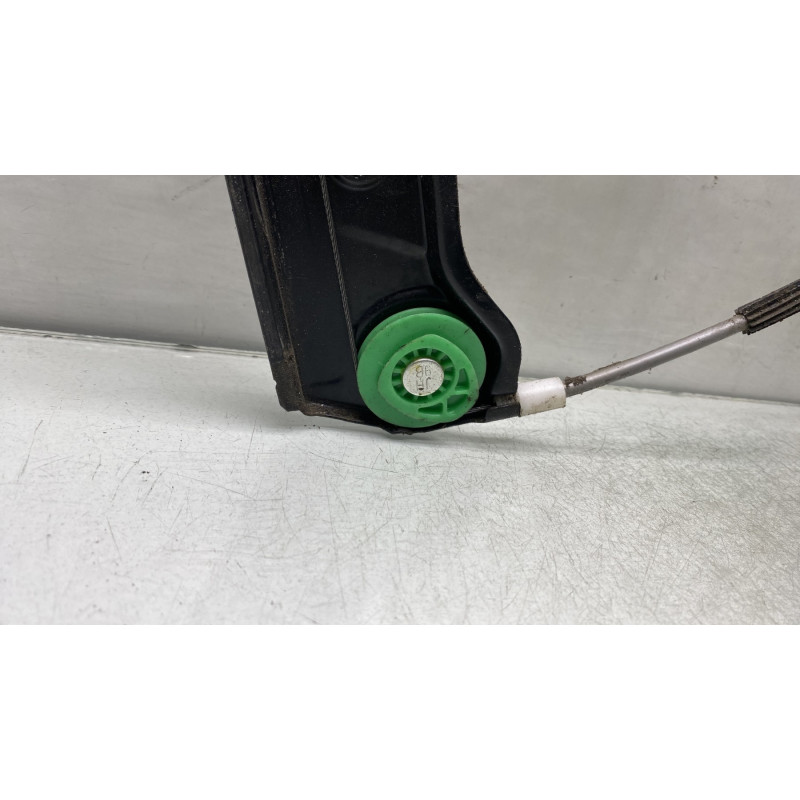 Leve vitre electrique avant droit BMW SERIE 1 E87 Photo n°5