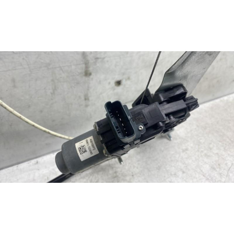 Leve vitre electrique avant droit RENAULT TALISMAN Photo n°4