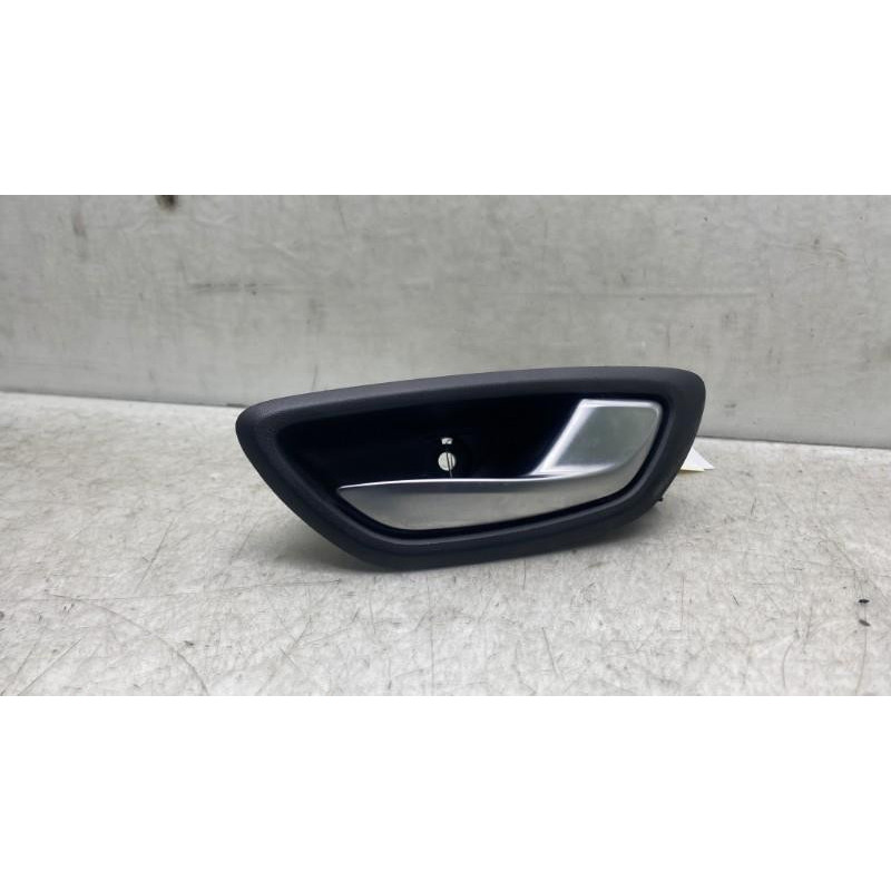 Poignee interieur arriere droit RENAULT TALISMAN Photo n°3
