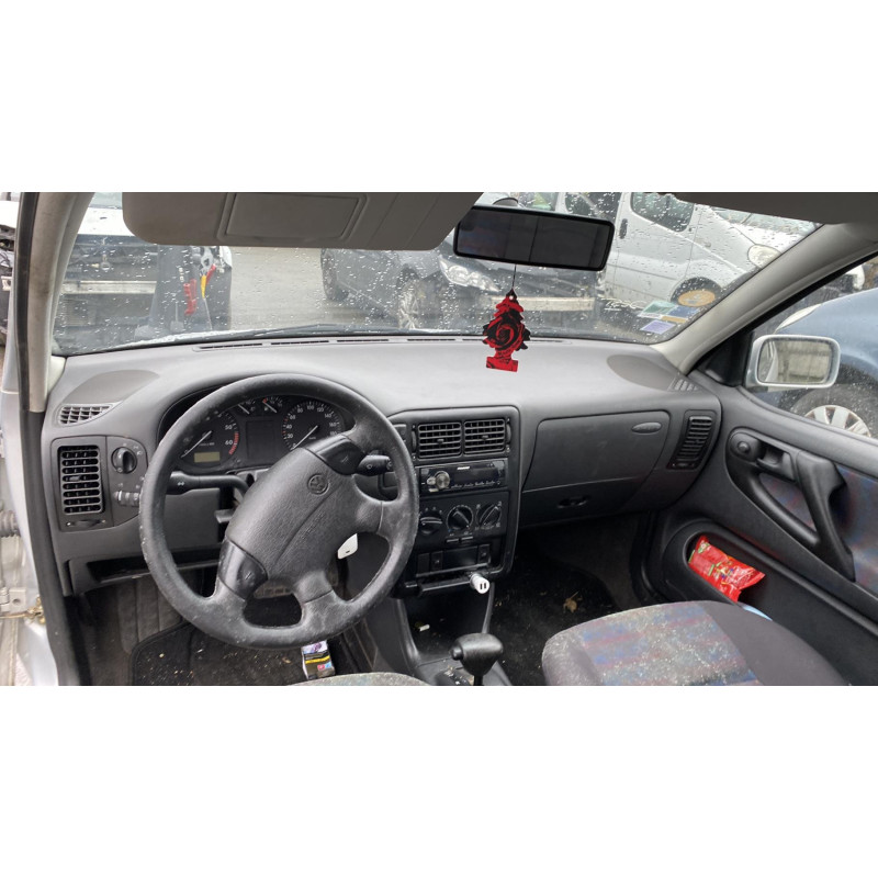 Feu arriere principal gauche (feux) VOLKSWAGEN POLO 3 Photo n°15