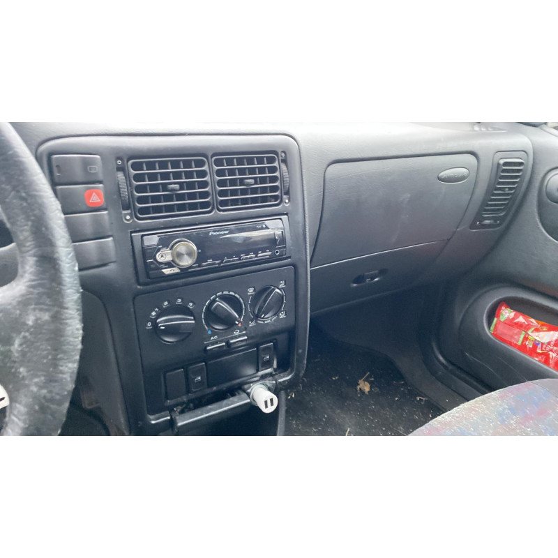 Retroviseur gauche VOLKSWAGEN POLO 3 Photo n°8