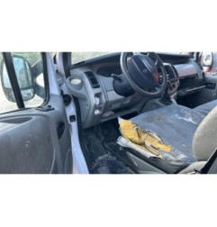 Poignee porte avant gauche RENAULT TRAFIC 2