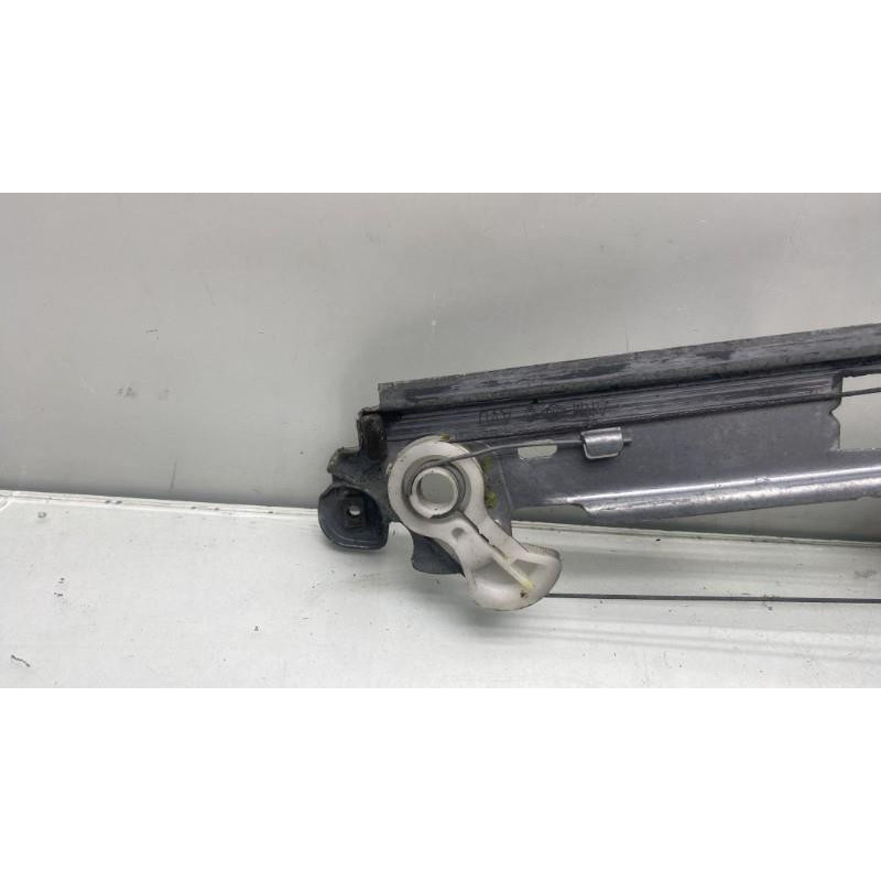 Leve vitre electrique avant droit RENAULT SCENIC 2 Photo n°5