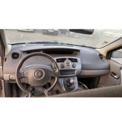 Renfort pare choc arriere (traverse) RENAULT SCENIC 2