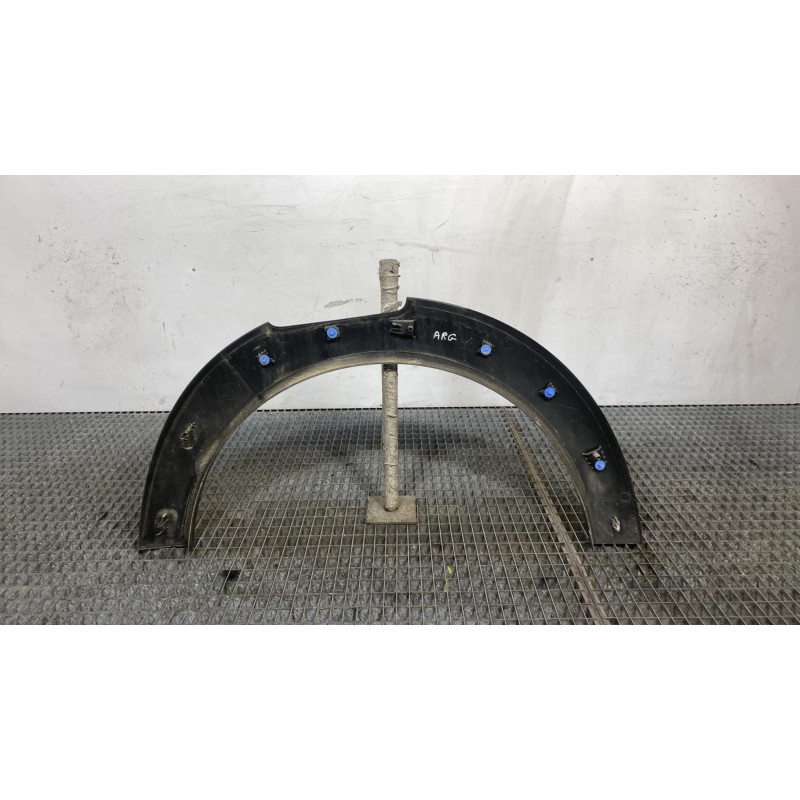 Extension d'aile arriere gauche CITROEN C4 CACTUS Photo n°4