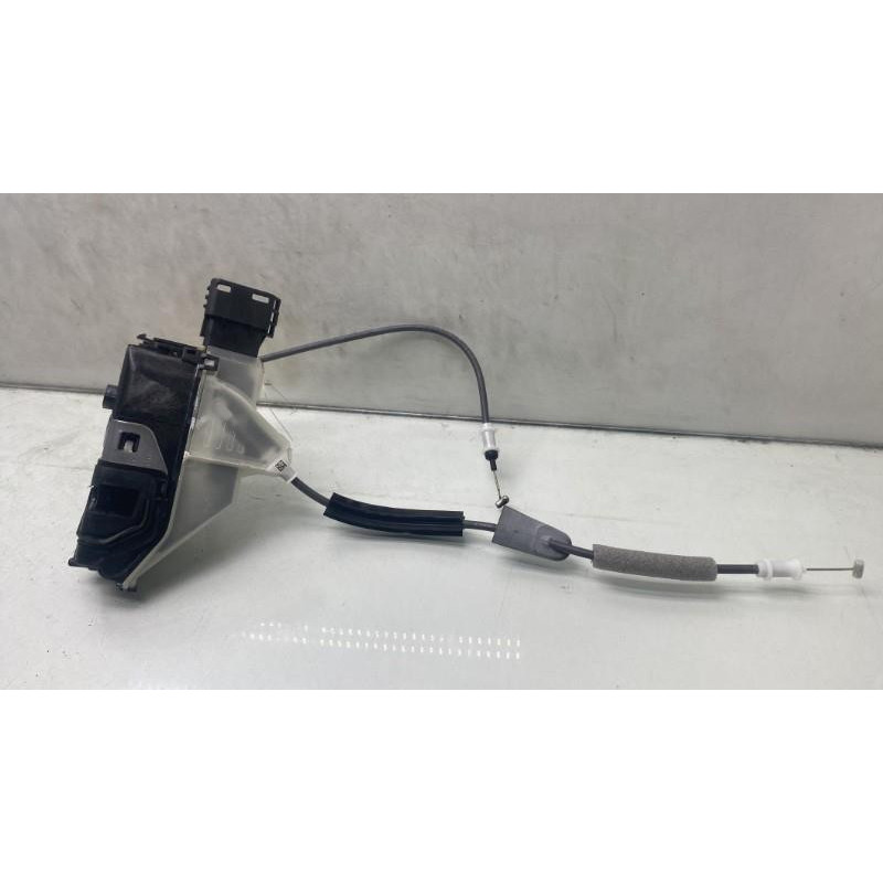 Serrure avant droit OPEL CORSA F Photo n°1