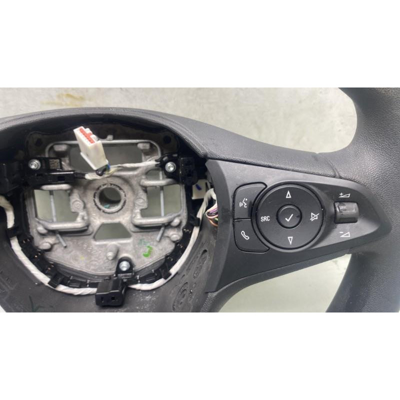Volant OPEL CORSA F Photo n°1