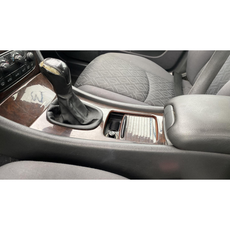 Pare choc arriere MERCEDES CLASSE C 203 Photo n°11