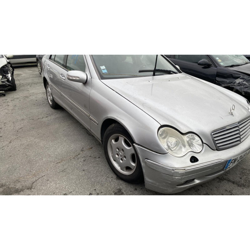 Pare choc arriere MERCEDES CLASSE C 203 Photo n°20