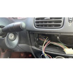 Custode avant gauche (porte) RENAULT MEGANE 1