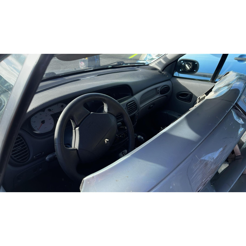 Poignee porte avant gauche RENAULT MEGANE 1 Photo n°14