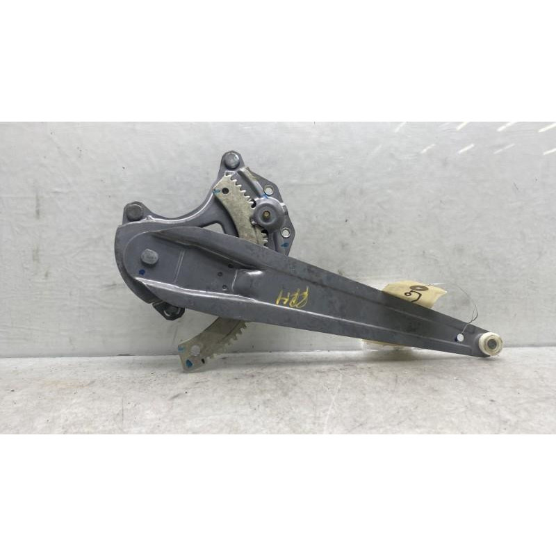 Leve vitre mecanique arriere droit HYUNDAI I 20 1 Photo n°1