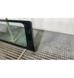 Vitre arriere droit CITROEN C4 CACTUS Photo n°1