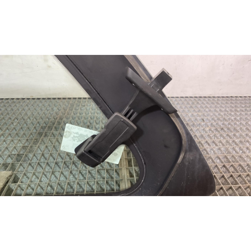 Vitre arriere droit CITROEN C4 CACTUS Photo n°2