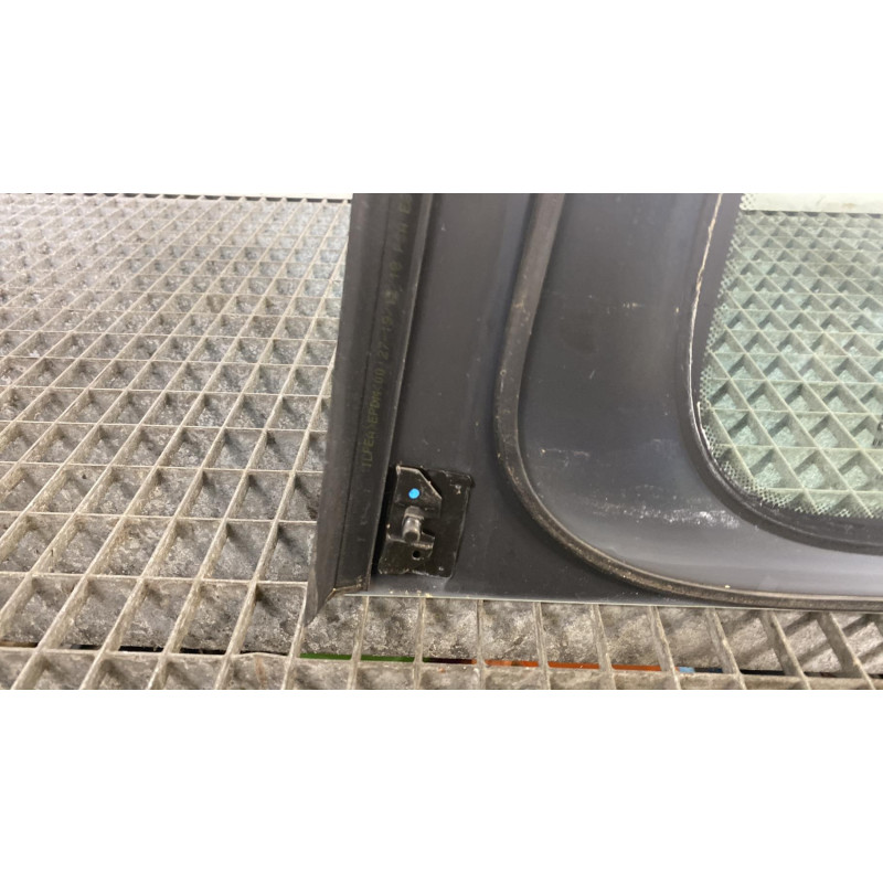 Vitre arriere droit CITROEN C4 CACTUS Photo n°8