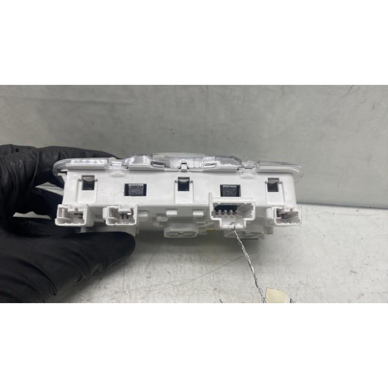 Eclairage de plafonnier CITROEN C4 CACTUS Photo n°3