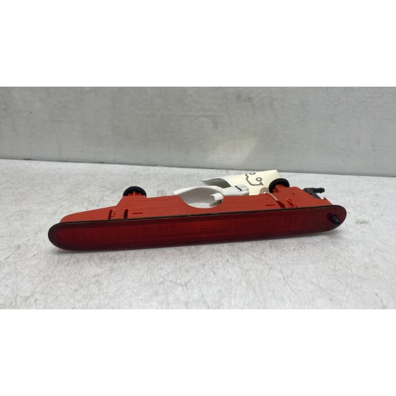Feu arriere stop central PEUGEOT PARTNER 2 Photo n°2