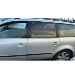 Serrure avant droit VOLKSWAGEN PASSAT 4