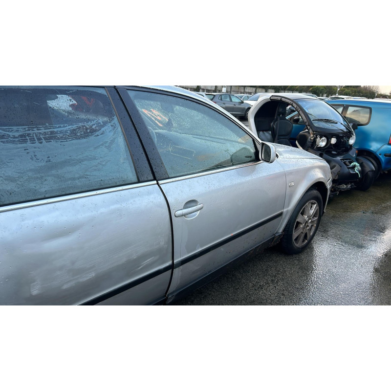 Serrure avant droit VOLKSWAGEN PASSAT 4 Photo n°17