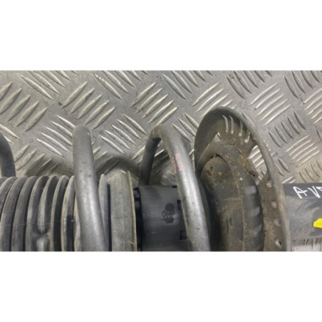 Amortisseur avant droit VOLKSWAGEN POLO 5