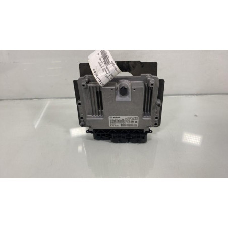 Calculateur moteur PEUGEOT 308 1