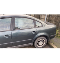 Optique avant principal gauche (feux)(phare) VOLKSWAGEN PASSAT 4