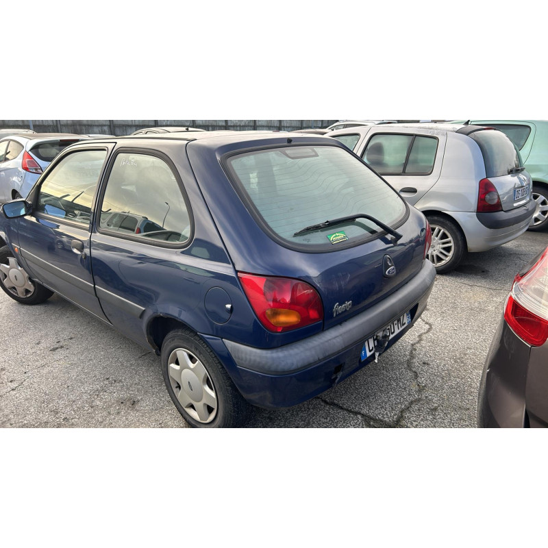 Pare choc avant FORD FIESTA 4 Photo n°8