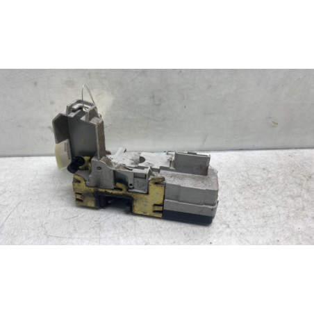 Serrure avant droit PEUGEOT 307
