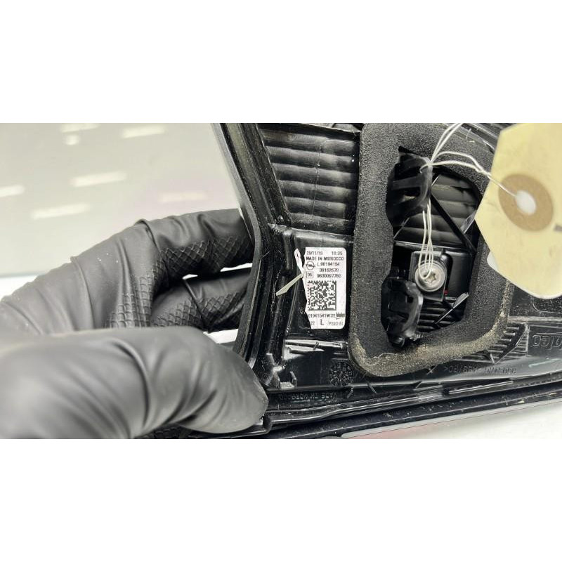 Feu arriere secondaire gauche (feux) OPEL CORSA F Photo n°5
