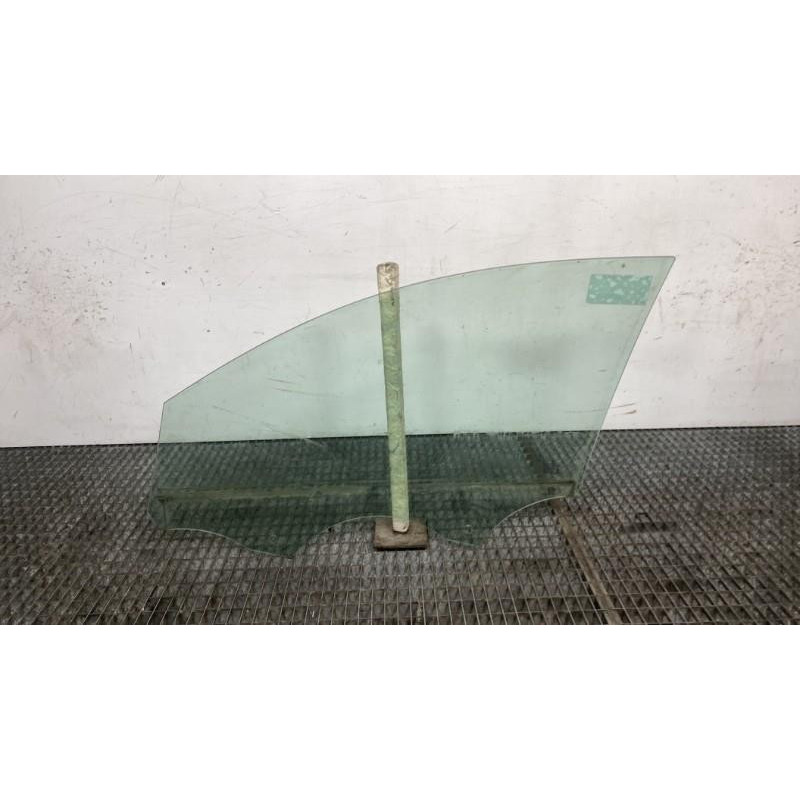 Vitre avant droit OPEL CORSA F Photo n°4