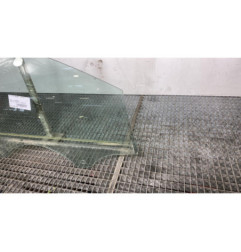Vitre avant droit FORD FOCUS 3