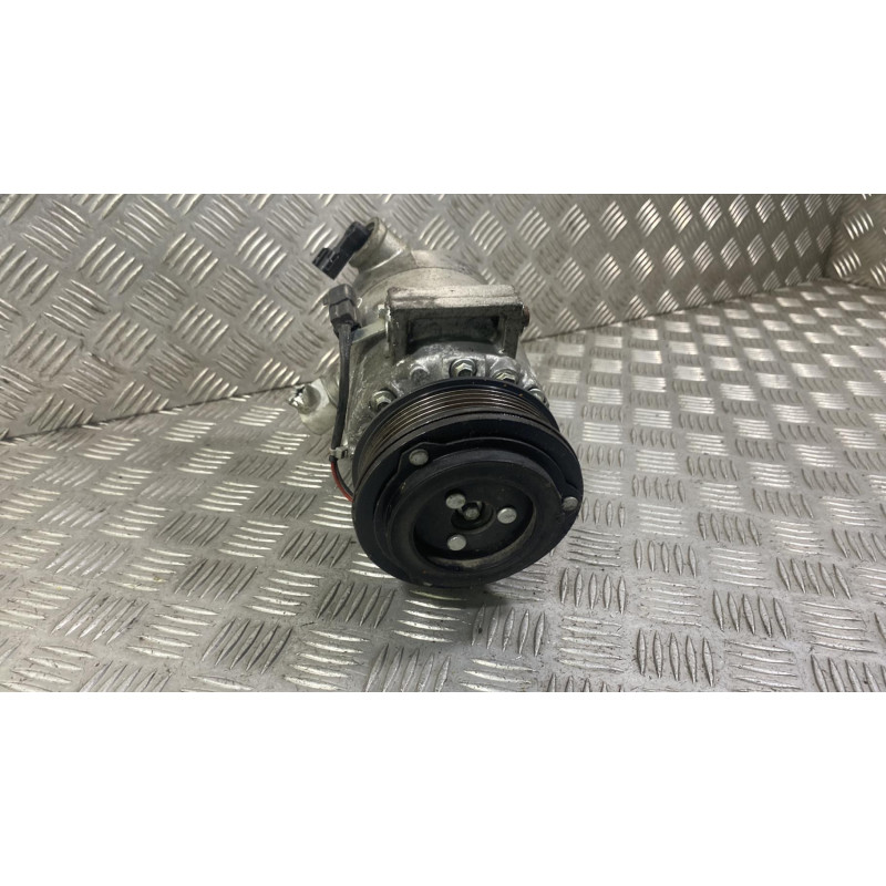 Compresseur clim FORD FOCUS 3 Photo n°3