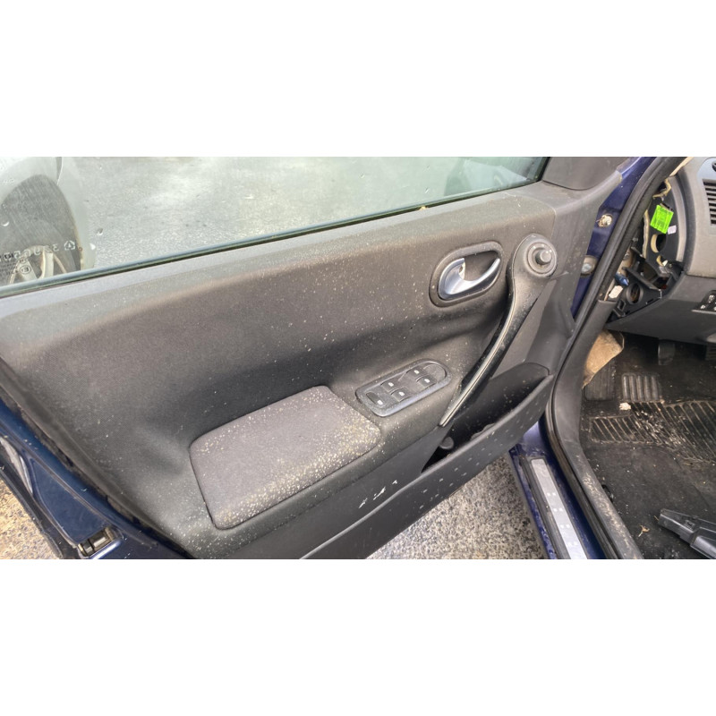 Malle/Hayon arriere RENAULT MEGANE 2 Photo n°16