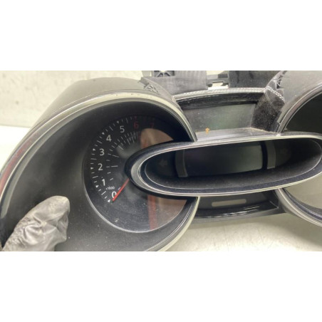 Compteur RENAULT CLIO 4 Photo n°1