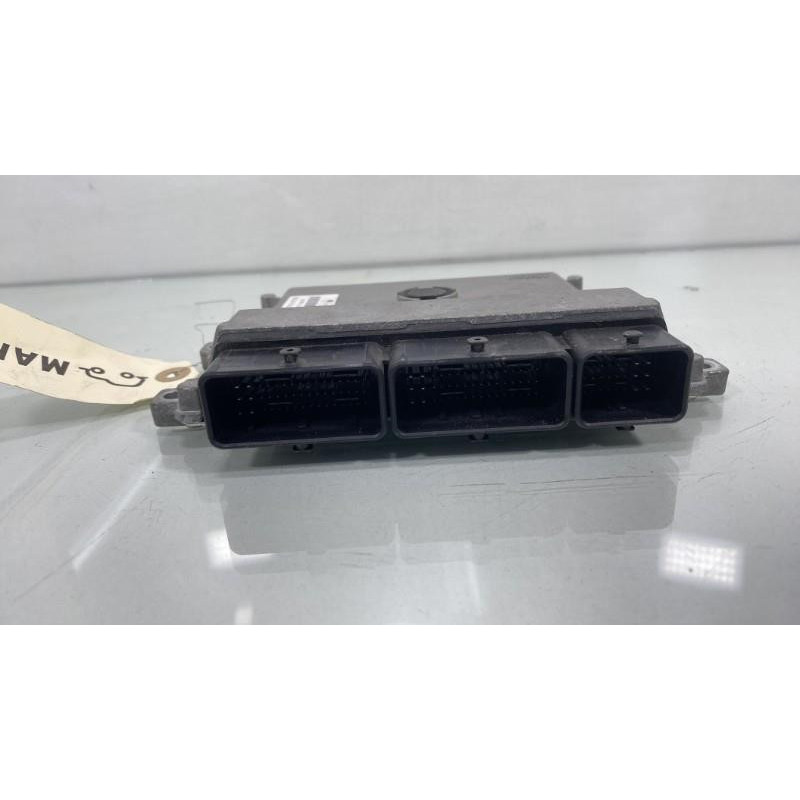 Calculateur moteur RENAULT CLIO 4 Photo n°3