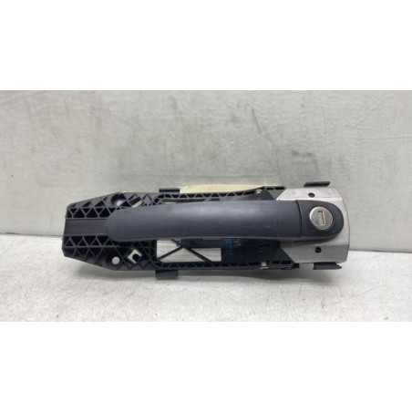Poignee porte avant gauche VOLKSWAGEN POLO 5