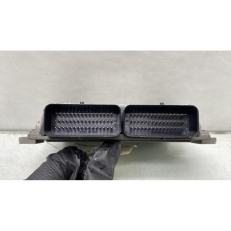 Calculateur moteur RENAULT CLIO 2 Photo n°1