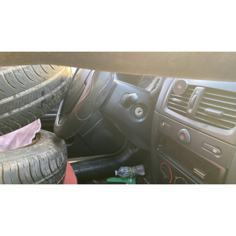 Calculateur moteur RENAULT CLIO 2 Photo n°10