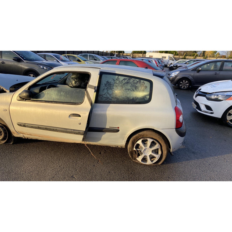 Calculateur moteur RENAULT CLIO 2 Photo n°12