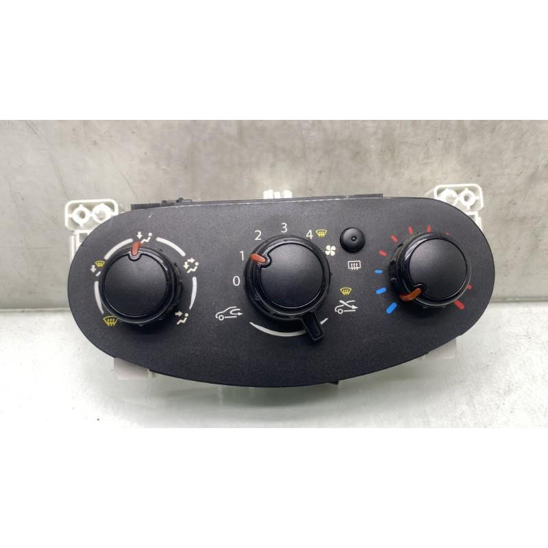 Commande chauffage RENAULT TWINGO 3 Photo n°5