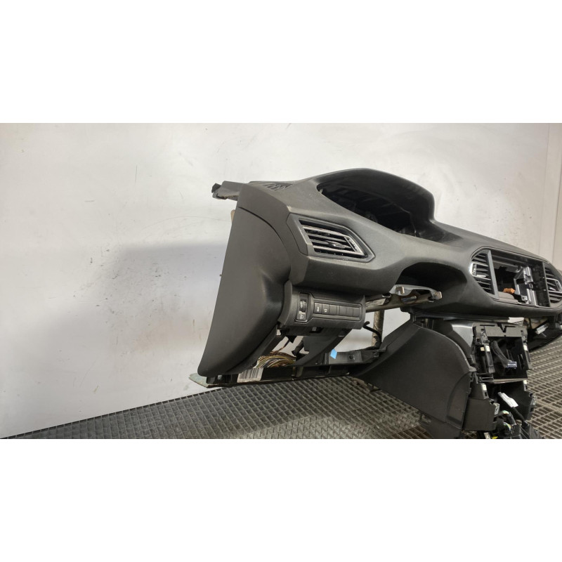Planche de bord complete PEUGEOT 308 2 Photo n°7